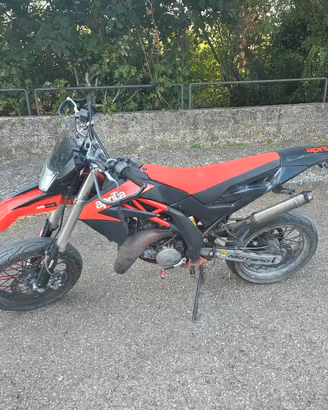 aprilia sx 125 2t 