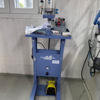 Attacca bottoni pneumatica