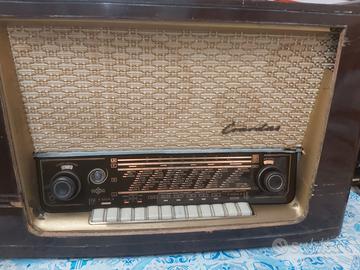 RADIO A VALVOLE NORA W1349 CON FM-OM-OC-FONO 