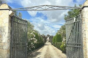 Mesagne villa con ampio terreno