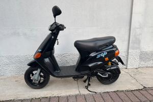 Scooter piaggio zip 50