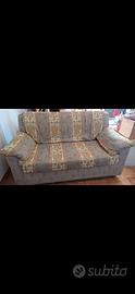 Sofa divano di stoffa