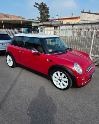 MINI COOPER R50 