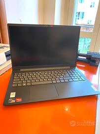 Lenovo V15  G4 AMN NUOVO