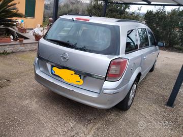 Opel Astra SW 1300 Multijet 