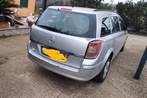 Opel Astra SW 1300 Multijet 