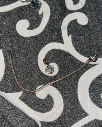 Braccialetto pandora con charm cuore mappamondo