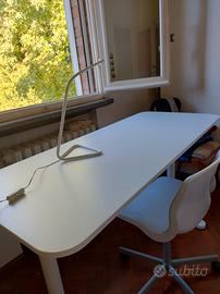 Scrivania + sedia ikea