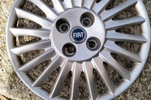 copricerchi borchie fiat grande punto originali 