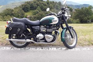 Moto Triumph 900cc