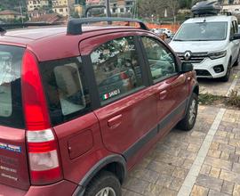 Fiat Panda 4x4 climbing