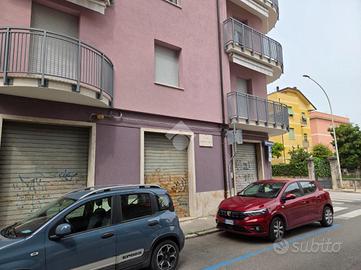 BOX A ASCOLI PICENO