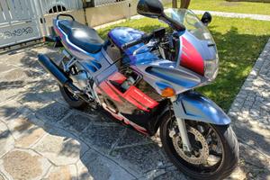 CBR 600 F