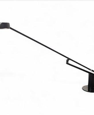 Lampada da tavolo  Ala di R. Bonetto per iGuzzini