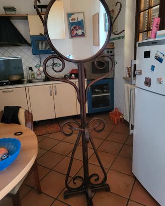 Appendiabiti in legno con specchio
