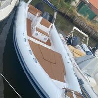 Tappezzeria gommone 8 metri