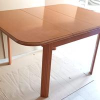 Tavolo in legno allungabile