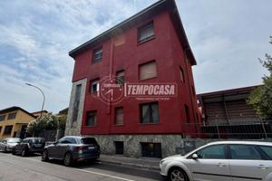 AMPIO UFFICIO - SENZA SPESE CONDOMINIALI