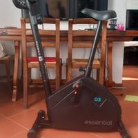 Cyclette Essential 03 Decathlon 18 mesi garanzia