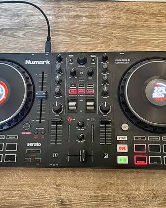 Console dj- numark mixtrak platinum fx