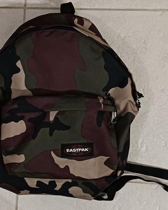 Zaino EASTPAK (colore mimetico) pari al nuovo