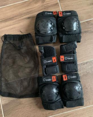 Set gomitiere, polsiere, ginocchiere