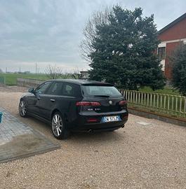 159 q4 210cv 2.4 ti