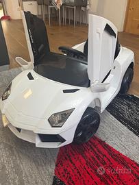 Macchina elettrica per bambini stile Lamborghini