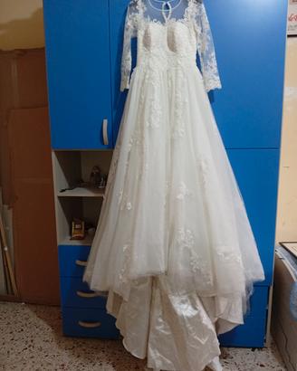 ABITO DA SPOSA STILE PRINCIPESSA,leggi discrezione