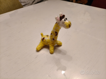 Oggetti in lana cardata
