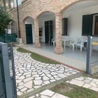 Maggio CON GIARDNO IND. a Lido Scacchi -458-