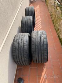 4 gomme APLUS 255 35 18 con 500 km come nuove