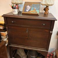 Mobile in legno