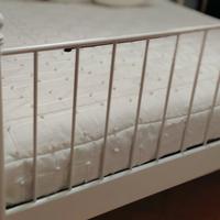 letto matrimoniale bianco