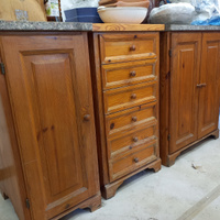 Pezzi di cucina in pino russo