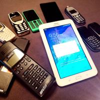 Lotto 9 pezzi: Nokia Cityman SIP, 3330, Motorola