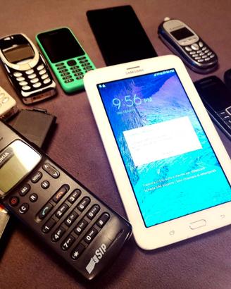 Lotto 9 pezzi: Nokia Cityman SIP, 3330, Motorola