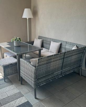 Tavolo da pranzo con seduteda esterno in PE rattan