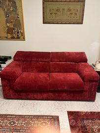 Divano rosso due posti