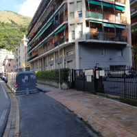 Nervi, via del Commercio 11, privato vende box