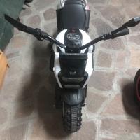 Moto elettrica bambini