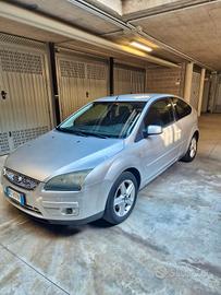 FORD FOCUS 1.6 BENZINA 115 CV – PRONTA SUBITO! 