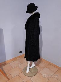 Pelliccia vintage astrakan nero