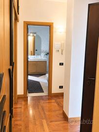 Anzio trilocale arredato con balcone
