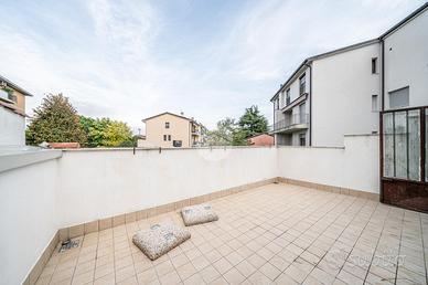 CASA SEMINDIPENDENTE A VERONA