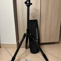 Treppiedi per fotocamera (Manfrotto)