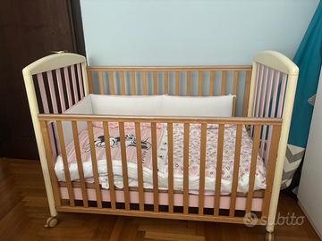 Lettino bambina con materasso nuovo