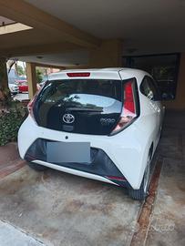 TOYOTA AYGO 1.0 X-COOL