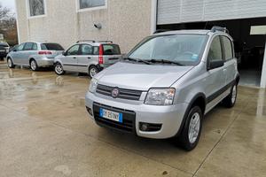 Fiat Panda 1.3 MJT 16V DPF 4x4 Climbing