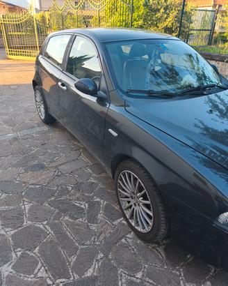 Alfa Romeo 147